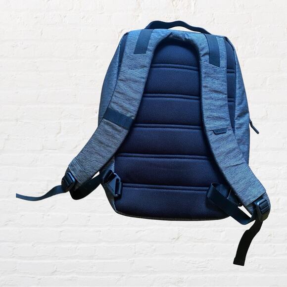 INCASE City Laptop Backpack with Luft branded logo - Picture 2 of 10